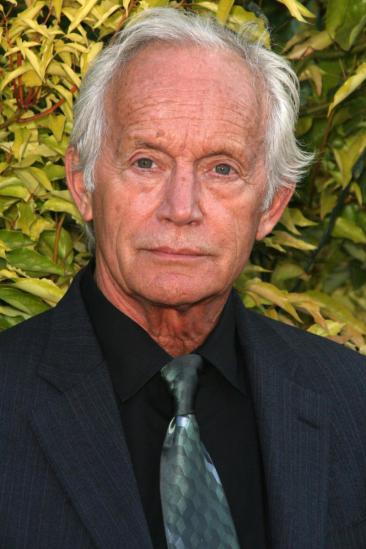 Lance Henriksen Image