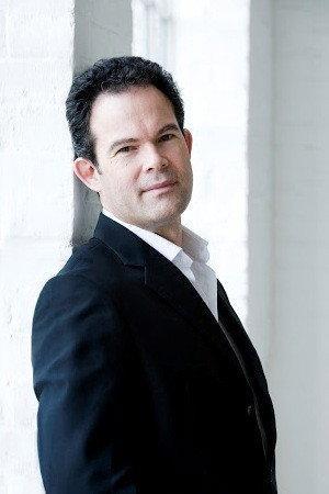 Gerald Finley Image