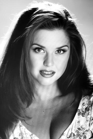 Julia Parton Image