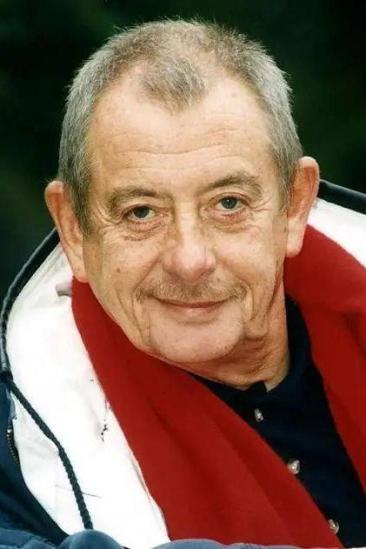 Derek Fowlds Image