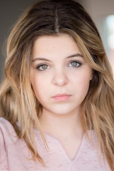 Samara Lee Image