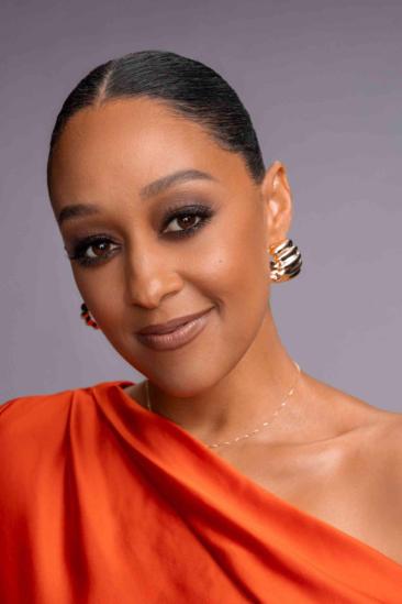 Tia Mowry Image