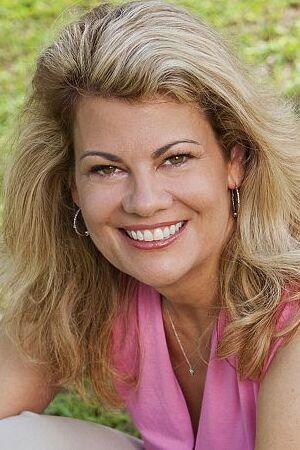 Lisa Whelchel Image