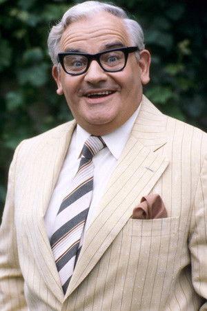 Ronnie Barker Image