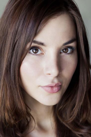 Kacey Barnfield Image