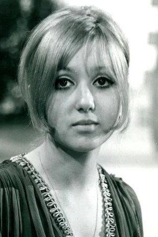 Adrienne Posta Image