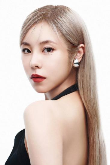 Wheein Image