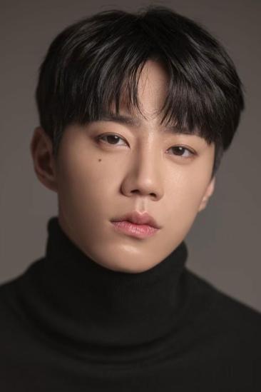 Lee Jun-young Image