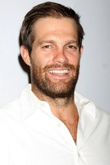 Geoff Stults Image