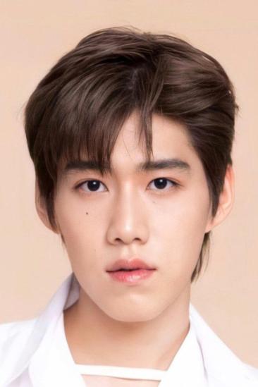 Krit Amnuaydechkorn Image