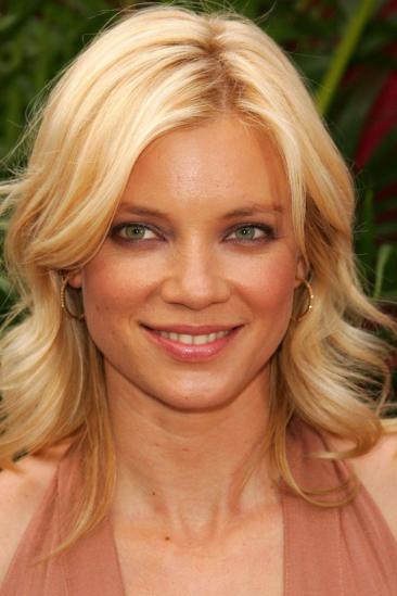 Amy Smart Image