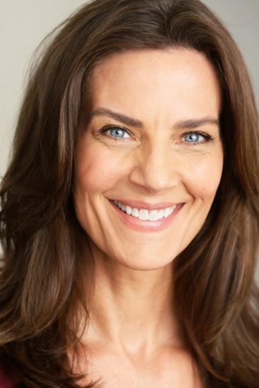 Terry Farrell Image