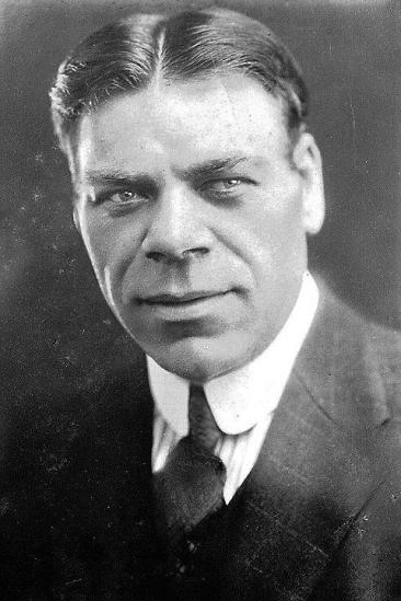 Dick Sutherland Image