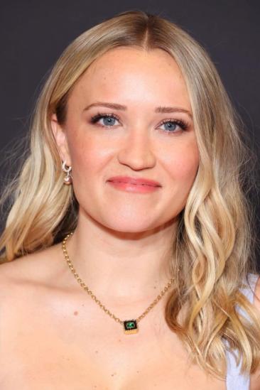 Emily Osment Image