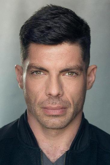 Ronan Summers Image