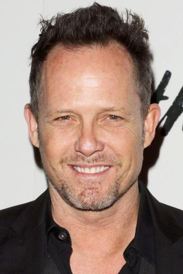 Dean Winters Image