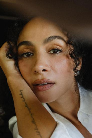 Aurora Perrineau Image