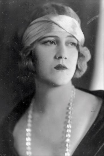 Maude Wayne Image
