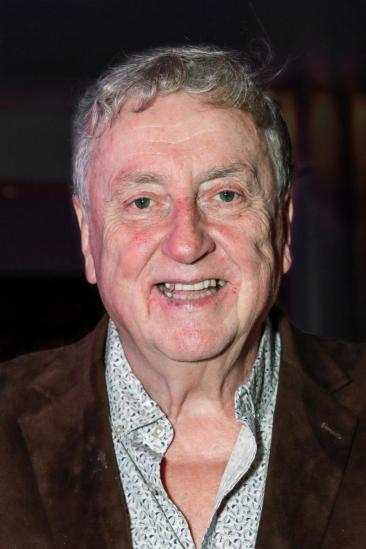 Desmond Barrit Image