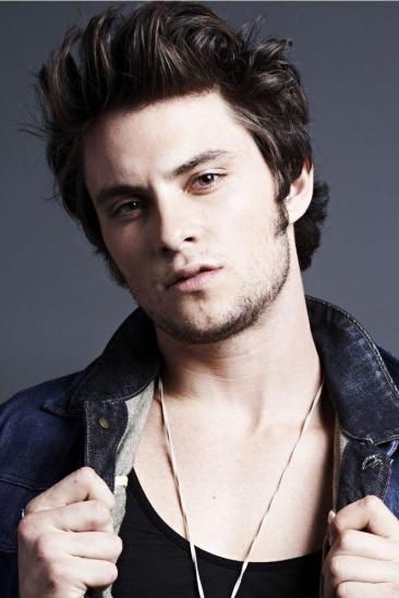 Shiloh Fernandez Image