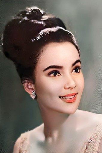 Amalia Fuentes Image