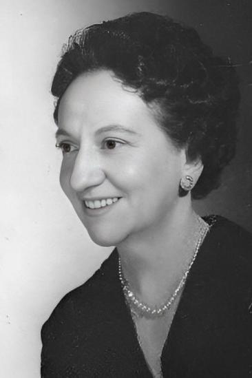 Julia Caba Alba Image