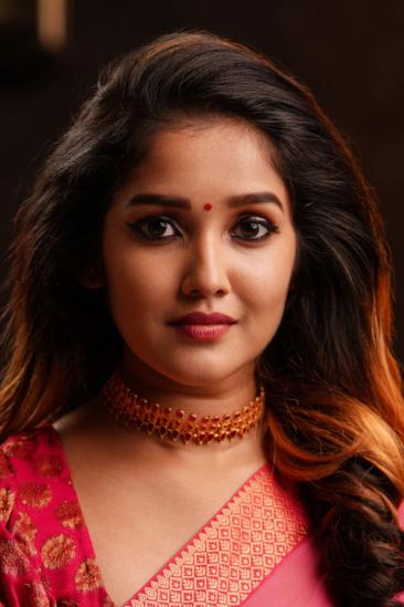 Anikha Surendran Image