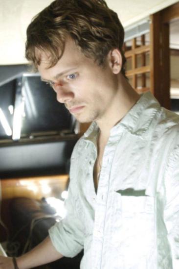 Robert Boulter Image