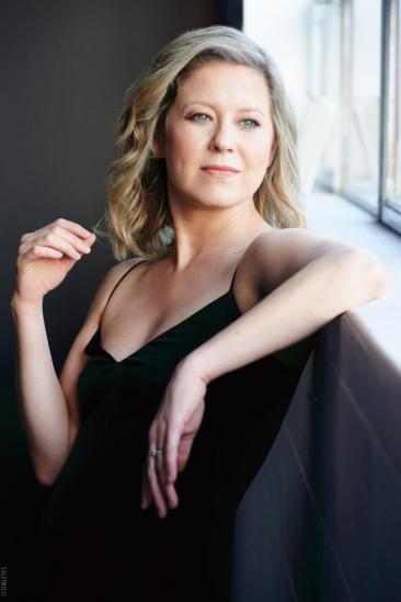 Nicole Underhay Image