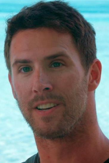 Charlie Huveneers Image