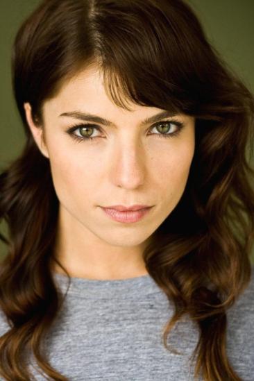 Angela Trimbur Image