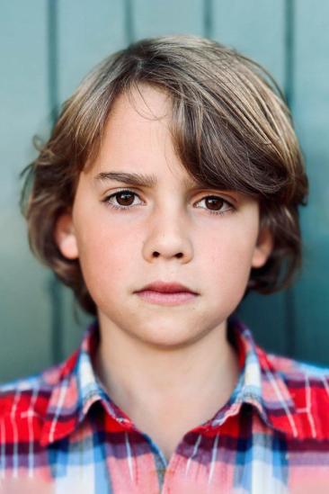 Phoenix Laroche Image