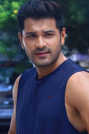 Mrunal Jain Image