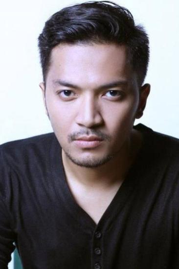 Ihsan Tarore Image