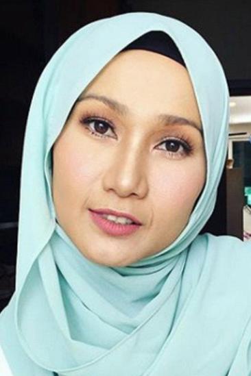 Amy Mastura Image