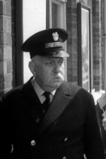 Howard Douglas Image