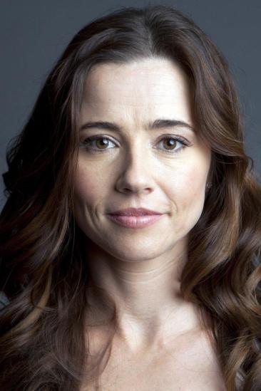 Linda Cardellini Image