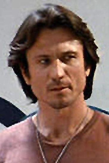 Crofton Hardester Image